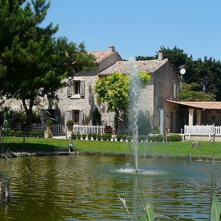 Mas Provencal Avec Une Agreable Piscine Privee, Situe Aux Vigneres, Proche De L'Isle Sur La Sorgue, 8 Personnes, Ls2-109 Tenamen Villa Les Vigneres Exterior photo