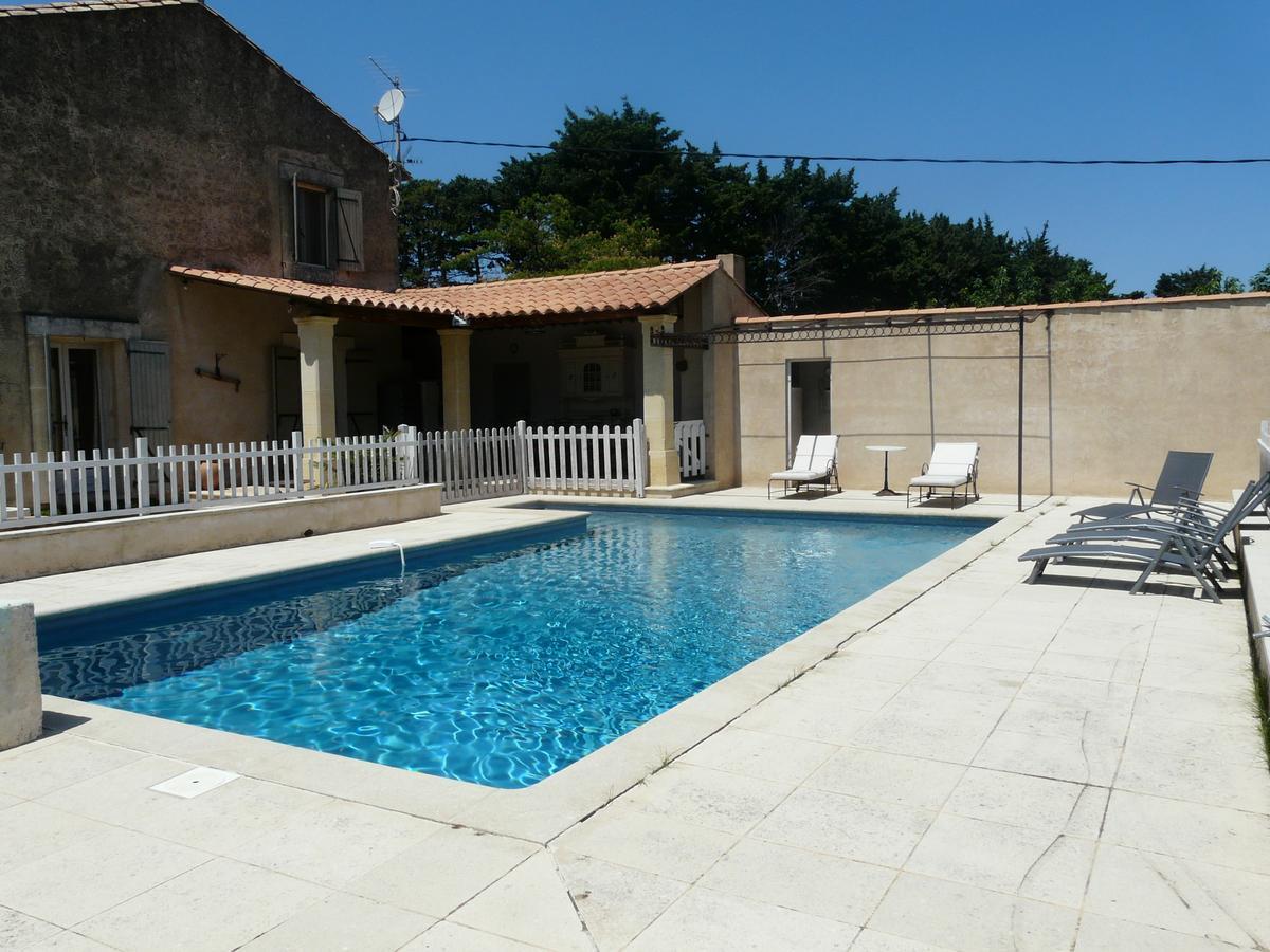 Mas Provencal Avec Une Agreable Piscine Privee, Situe Aux Vigneres, Proche De L'Isle Sur La Sorgue, 8 Personnes, Ls2-109 Tenamen Villa Les Vigneres Exterior photo