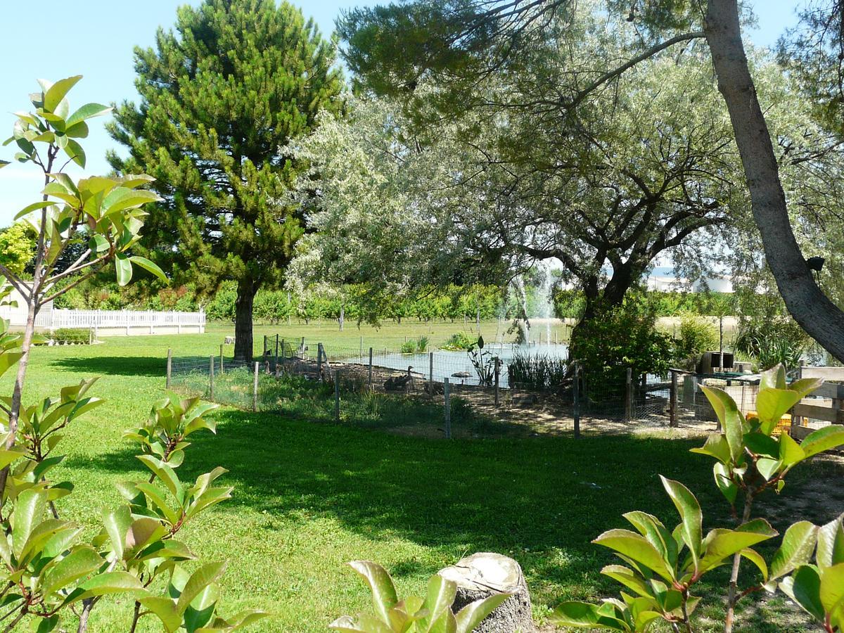 Mas Provencal Avec Une Agreable Piscine Privee, Situe Aux Vigneres, Proche De L'Isle Sur La Sorgue, 8 Personnes, Ls2-109 Tenamen Villa Les Vigneres Exterior photo