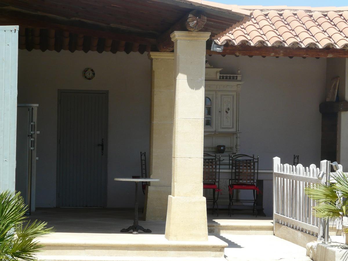 Mas Provencal Avec Une Agreable Piscine Privee, Situe Aux Vigneres, Proche De L'Isle Sur La Sorgue, 8 Personnes, Ls2-109 Tenamen Villa Les Vigneres Exterior photo